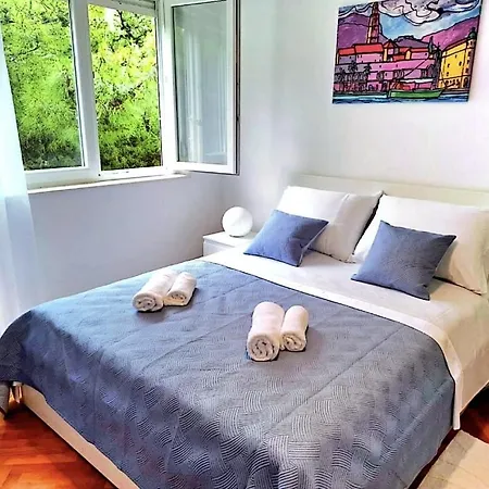 Sweet Pine Dream Apartment